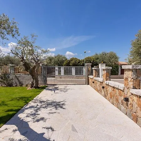 Adalgisa Private Pool And Garden Βίλα