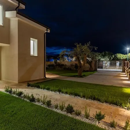 Adalgisa Private Pool And Garden Βίλα