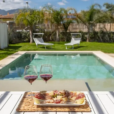 Βίλα Adalgisa Private Pool And Garden Capoterra
