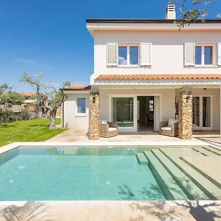 Adalgisa Private Pool And Garden Βίλα